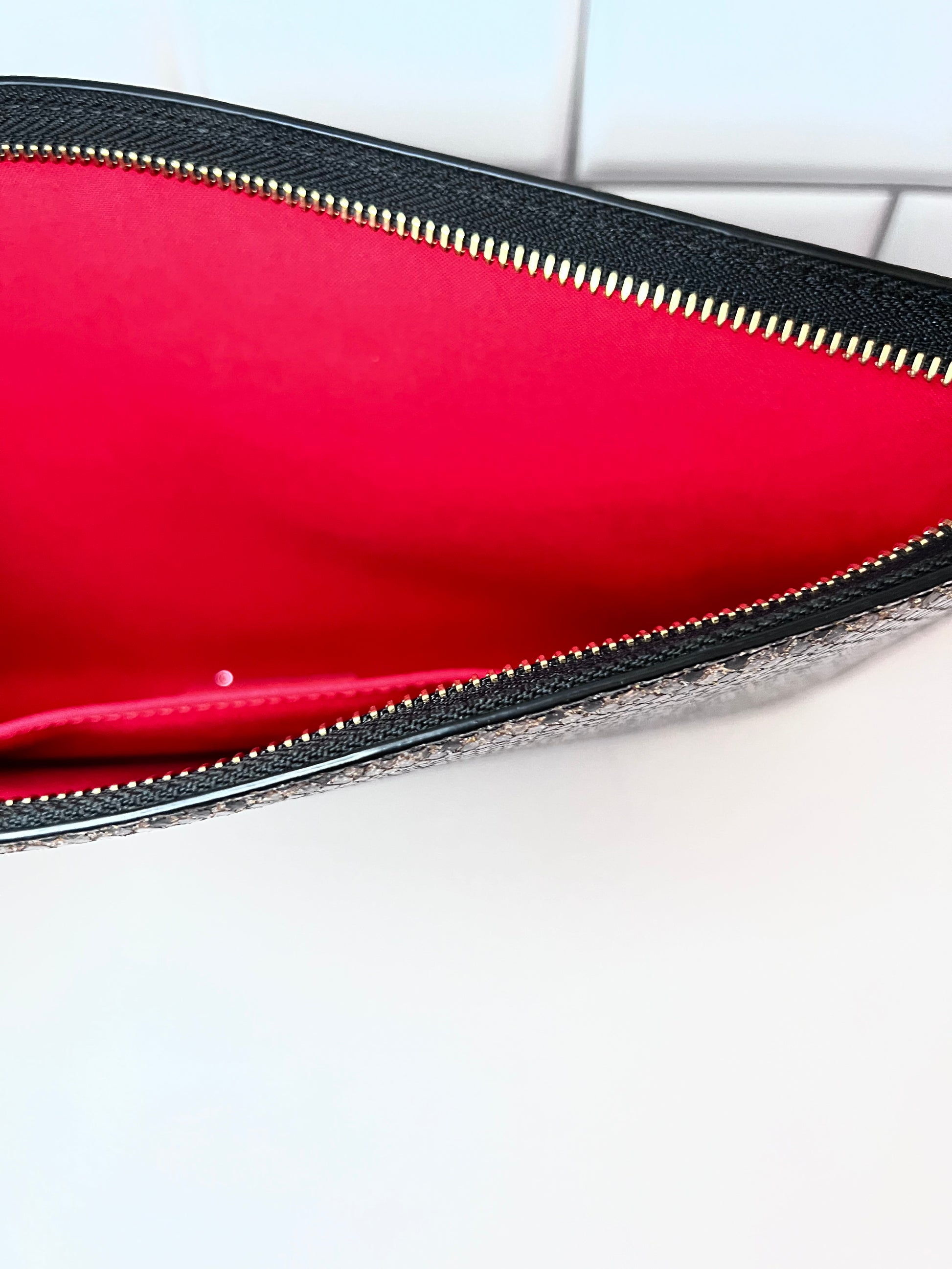 Christian Louboutin Multicolored Jeweled Crossbody – The Boujee Christian Louboutin Multicolored Jeweled Crossbody – The Boujee